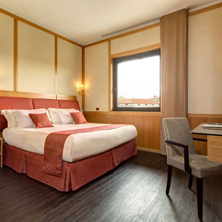Best Western Hotel President - Colosseo Roma Esterno foto