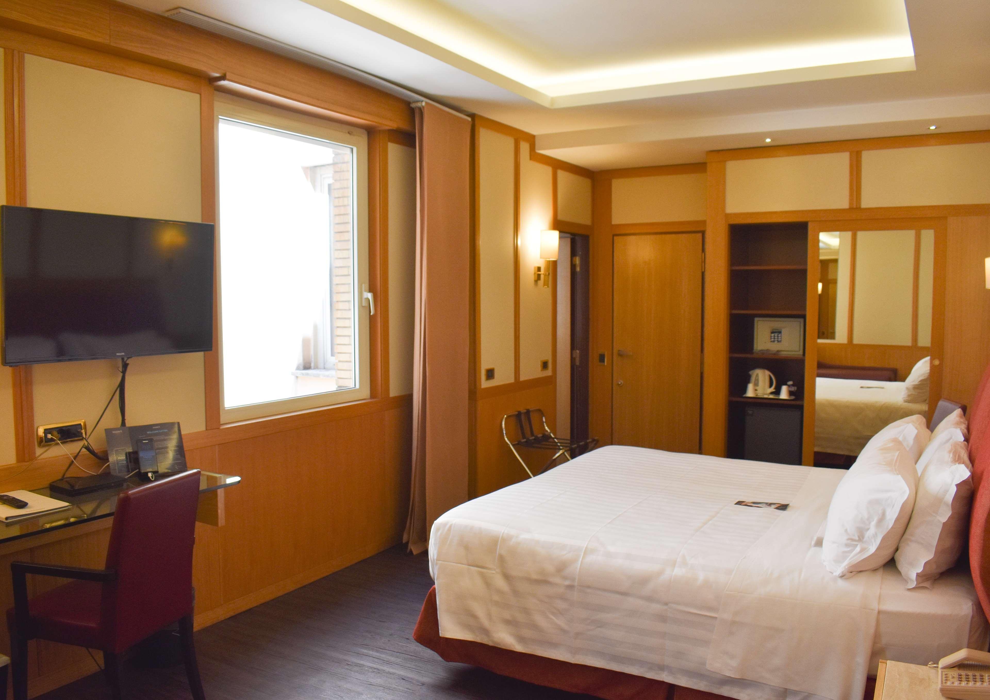 Best Western Hotel President - Colosseo Roma Esterno foto