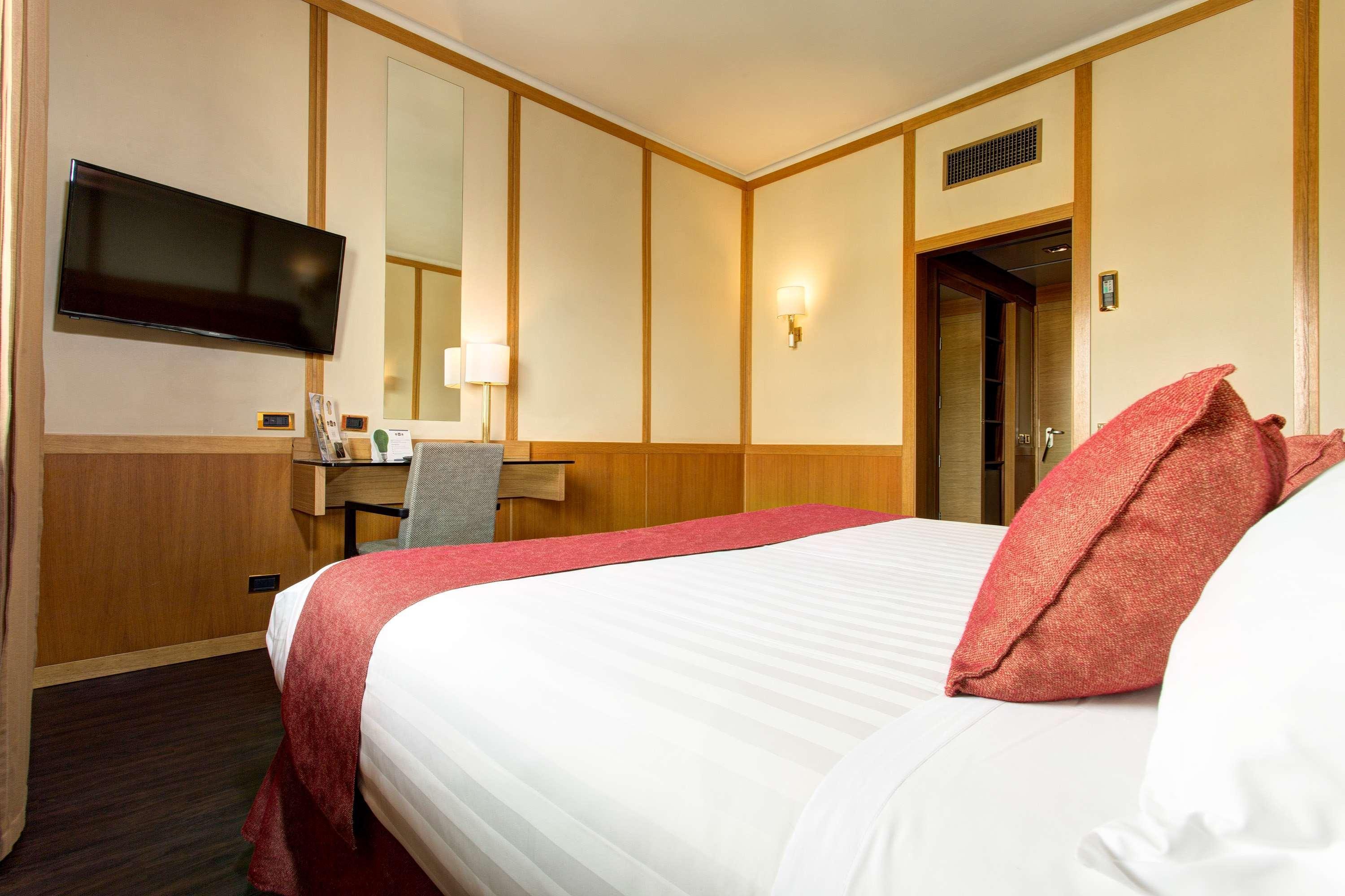 Best Western Hotel President - Colosseo Roma Esterno foto
