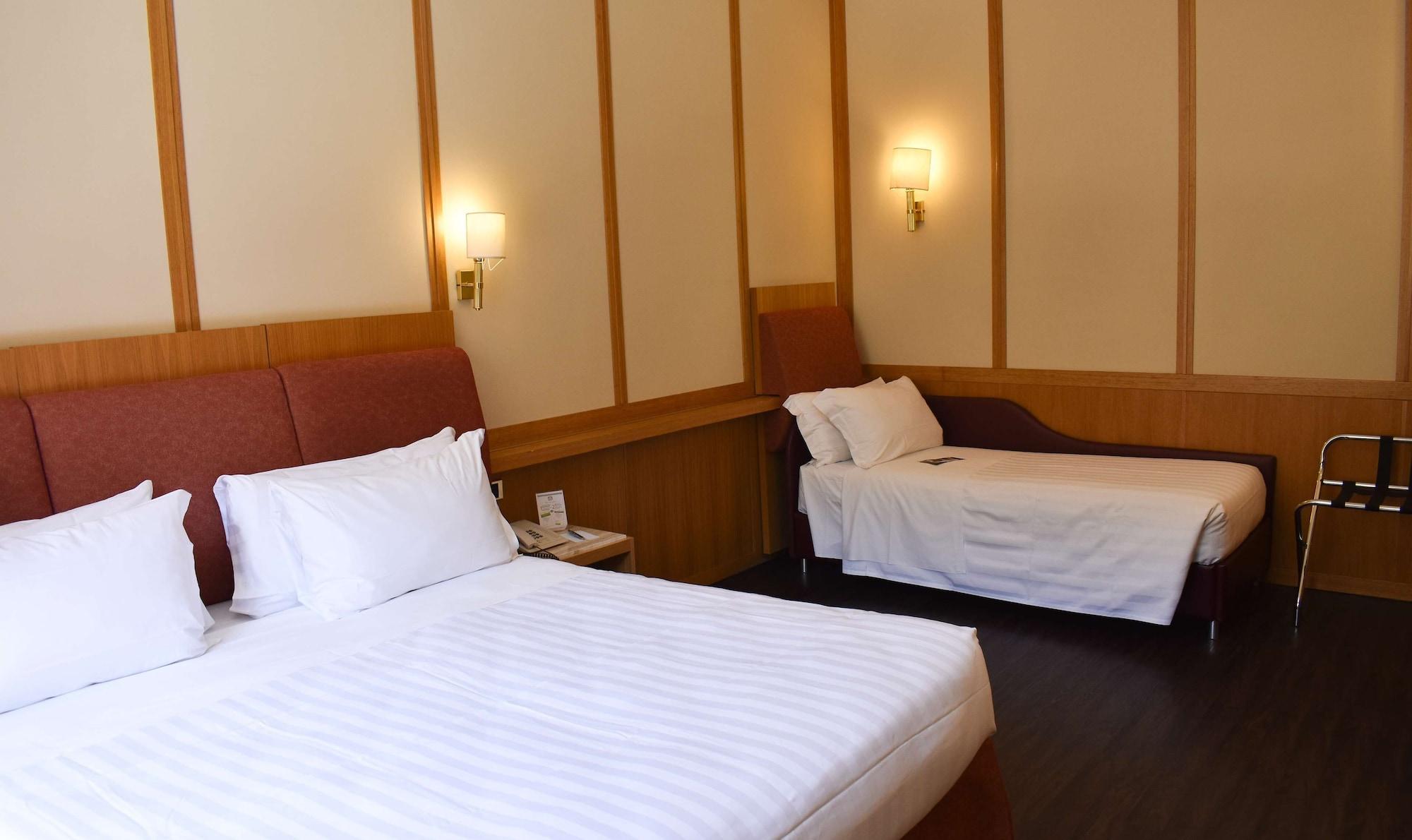 Best Western Hotel President - Colosseo Roma Esterno foto