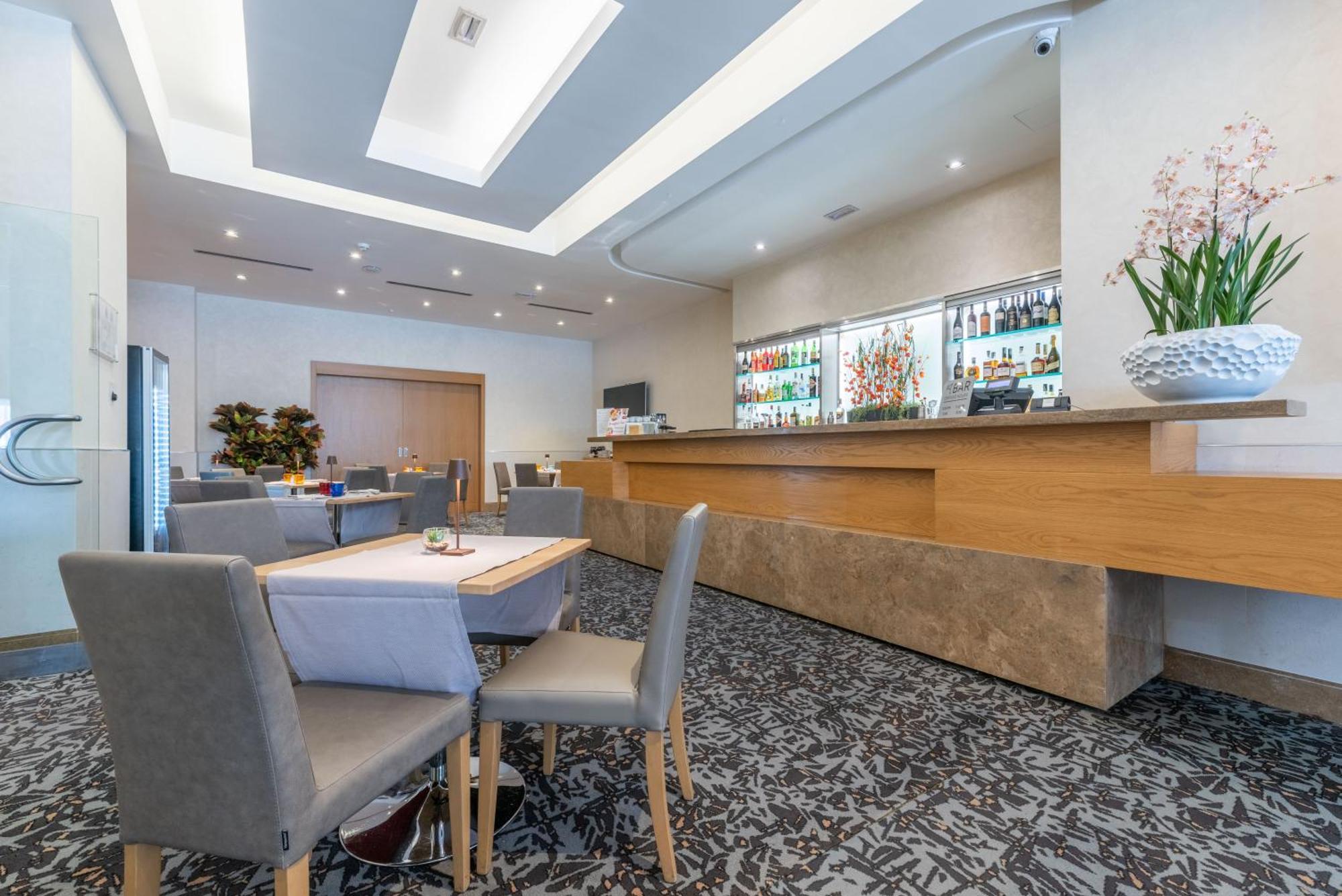 Best Western Hotel President - Colosseo Roma Esterno foto