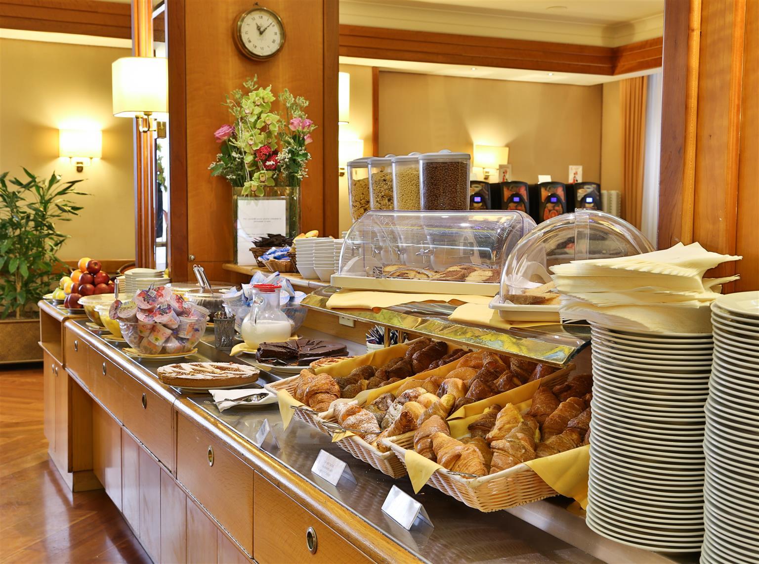 Best Western Hotel President - Colosseo Roma Esterno foto